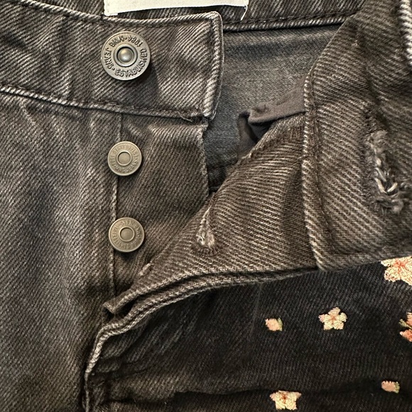 Mango Black Floral Embroidered Women's Shorts - Picture 6 of 6